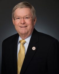 Vince  Leach