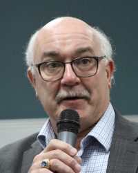David J Tomassoni