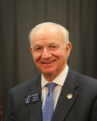 Max  Burns