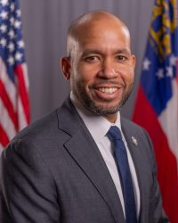 Jason  Esteves